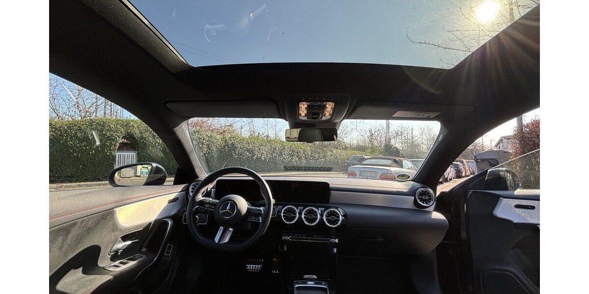 Mercedes-Benz CLA 200 33.629 km 49.000 € Herten 45699