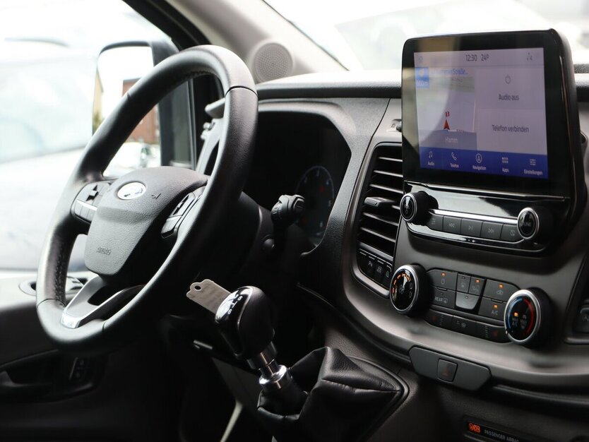 Ford Transit 350 L3H2 / 8-SITZER / NAVI+KAMERA 49.000 km 32.991 € Hamm 59077