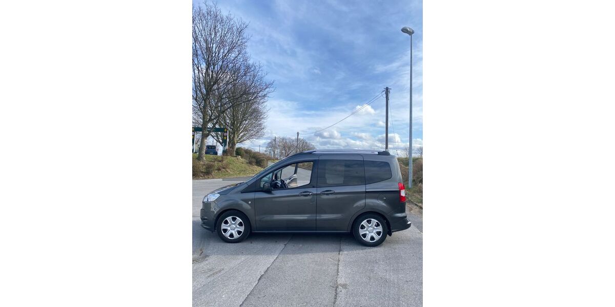 Ford Tourneo Courier 86.000 km 8.200 &euro; Dortmund 44309