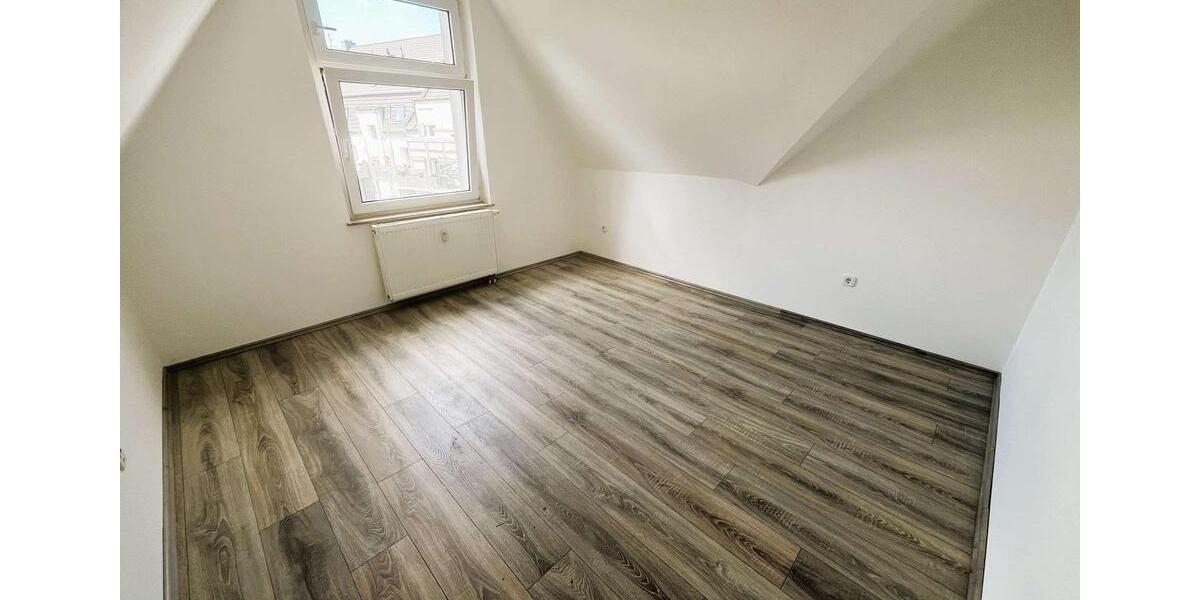 Dachgeschoßwohnung Herne Sodingen - 5 Zimmer, 110 m&sup2;, 1.070&euro; | Angebot:24149075