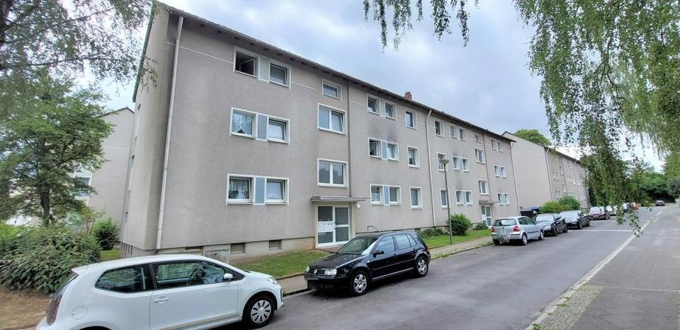 Bei VIVAWEST die Sonnenstrahlen auf dem eigenen Balkon genießen. zimmer