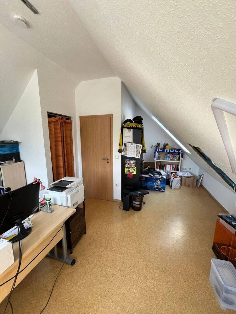 Einfamilienhaus mit Terrasse und gr. Garten