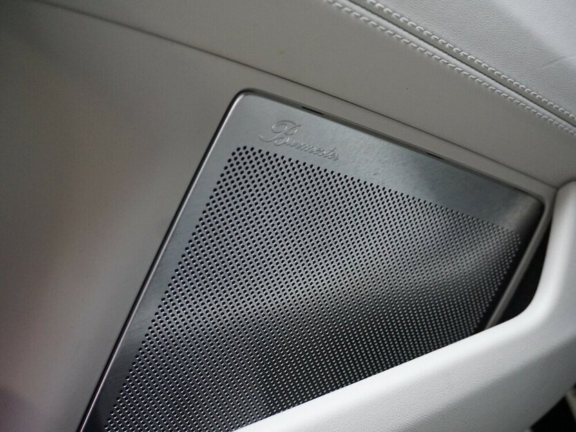 Porsche 911 992 Turbo S Lift Burm Carbon Approved 39.890 km 219.900 € Wuppertal 42327