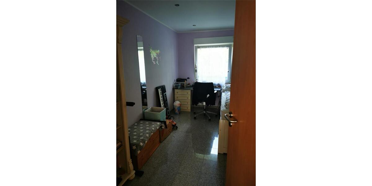 Hochparterre Dortmund Huckarde - 4 Zimmer, 110 m&sup2;, 1.350&euro; | Angebot:24577464