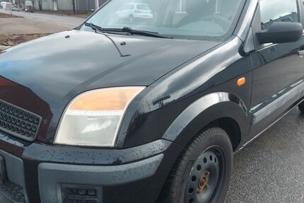 Ford Fusion 242.000 km 790 &euro; Unna 59423