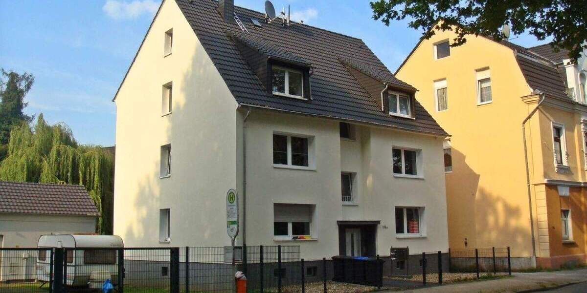 Gepflegtes und renoviertes Mehrfamilienhaus in Bochum-Wattenscheid zimmer