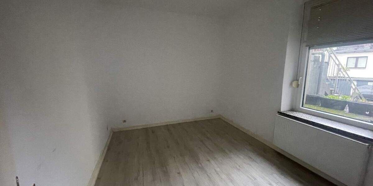 Etagenwohnung Bochum Riemke - 2 Zimmer, 50 m&sup2;, 350&euro; | Angebot:26318661