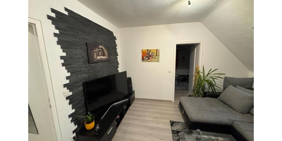 Dachgeschoßwohnung Herne Wanne - 2.5 Zimmer, 52 m&sup2;, 495&euro; | Angebot:24784278