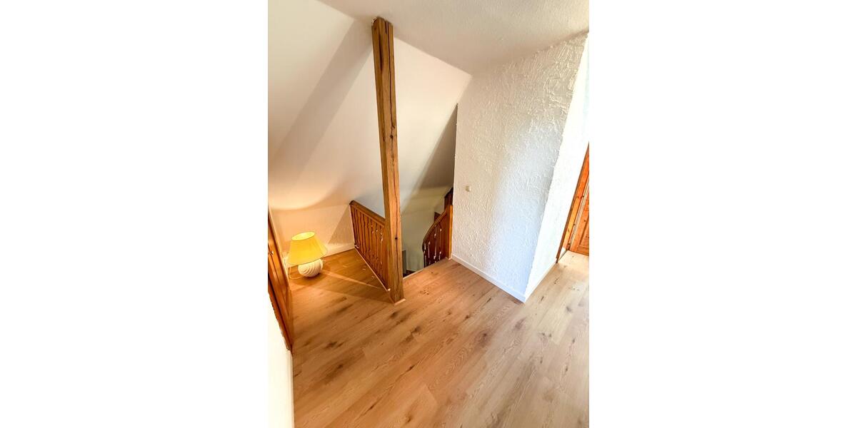 Maisonettenwohnung Hagen Hagen-Mitte - 7.5 Zimmer, 204 m&sup2;, 310.000&euro; | Angebot:26694151