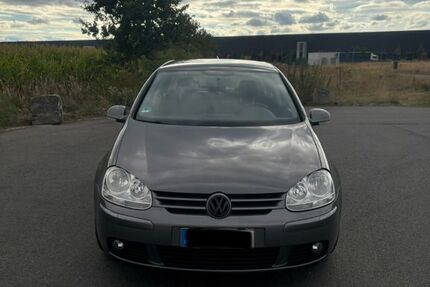 VW Golf 181.333 km 2.500 &euro; Holzwickede 59439