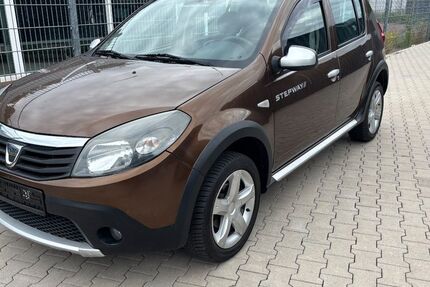 Dacia Sandero 206.742 km 2.300 &euro; Dortmund 44145