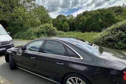 Audi A8 250.000 km 16.000 &euro; Bochum 44801
