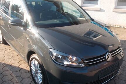 VW Touran 205.000 km 9.300 &euro; Bochum 44809