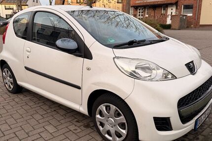 Peugeot 107 254.500 km 799 € Dortmund 44149