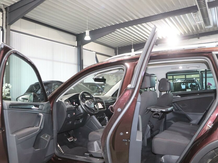 VW Tiguan 1.4 TSI DSG 4M SOUND / PANORAMA / AID 116.000 km 19.444 € Hamm 59077