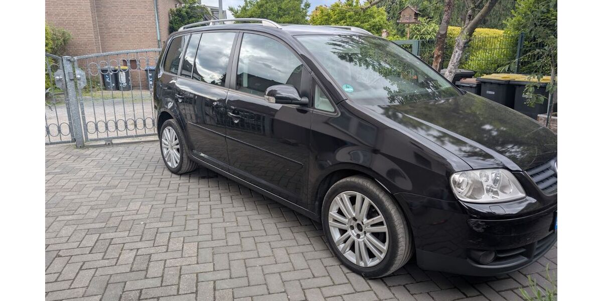 VW Touran 322.740 km 1.750 &euro; Herten 45699