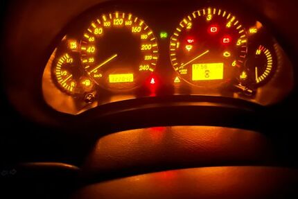 Toyota Avensis 300.000 km 1.500 &euro; Castrop rauxel 44575