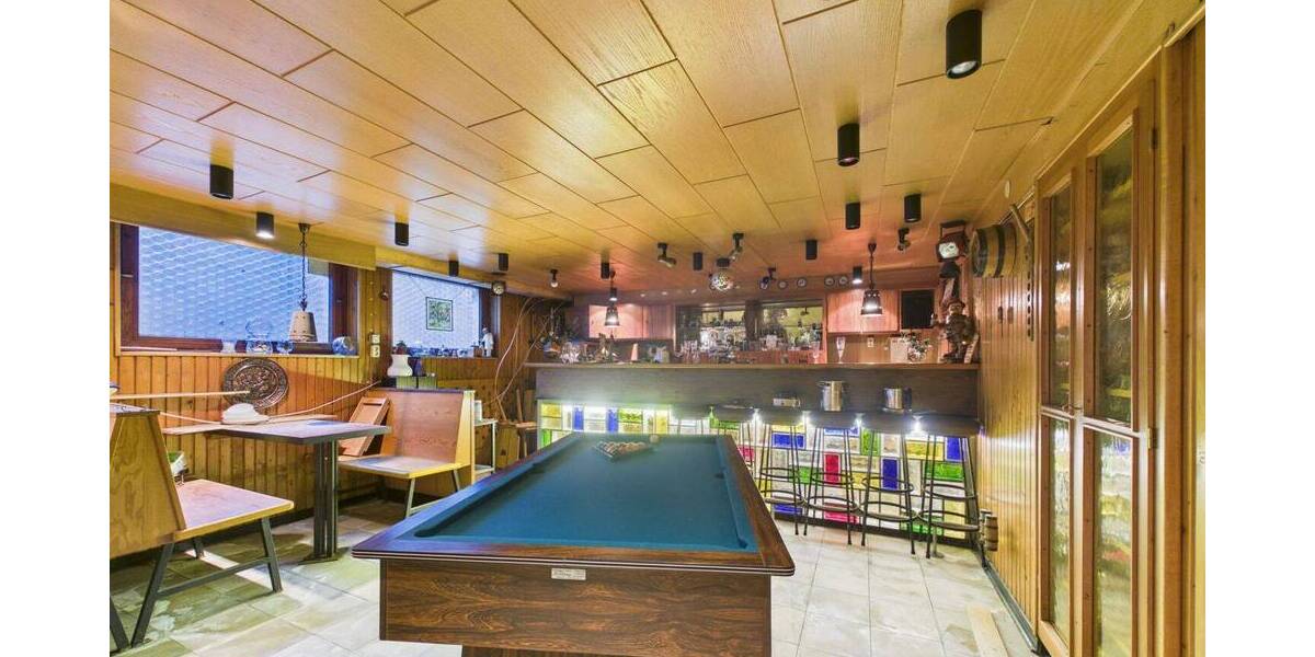 Einfamilienhaus Dortmund Scharnhorst - 9 Zimmer, 220 m&sup2;, 699.000&euro; | Angebot:25938781