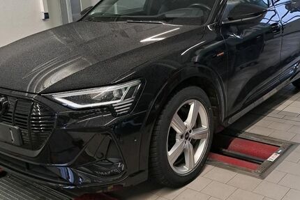 Audi e-tron 29.998 km 39.405 &euro; Hagen 58091