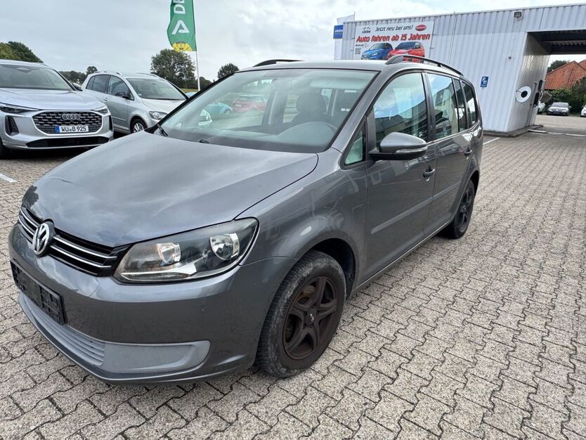 VW Touran 140.000 km 5.900 € Waltrop 45731