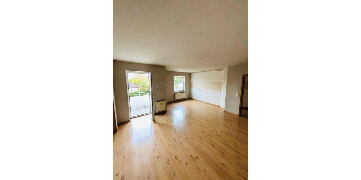 3,5 Zimmer Wohnung mit Balkon & Garage (WBS erforderlich!!!) 3 zimmer