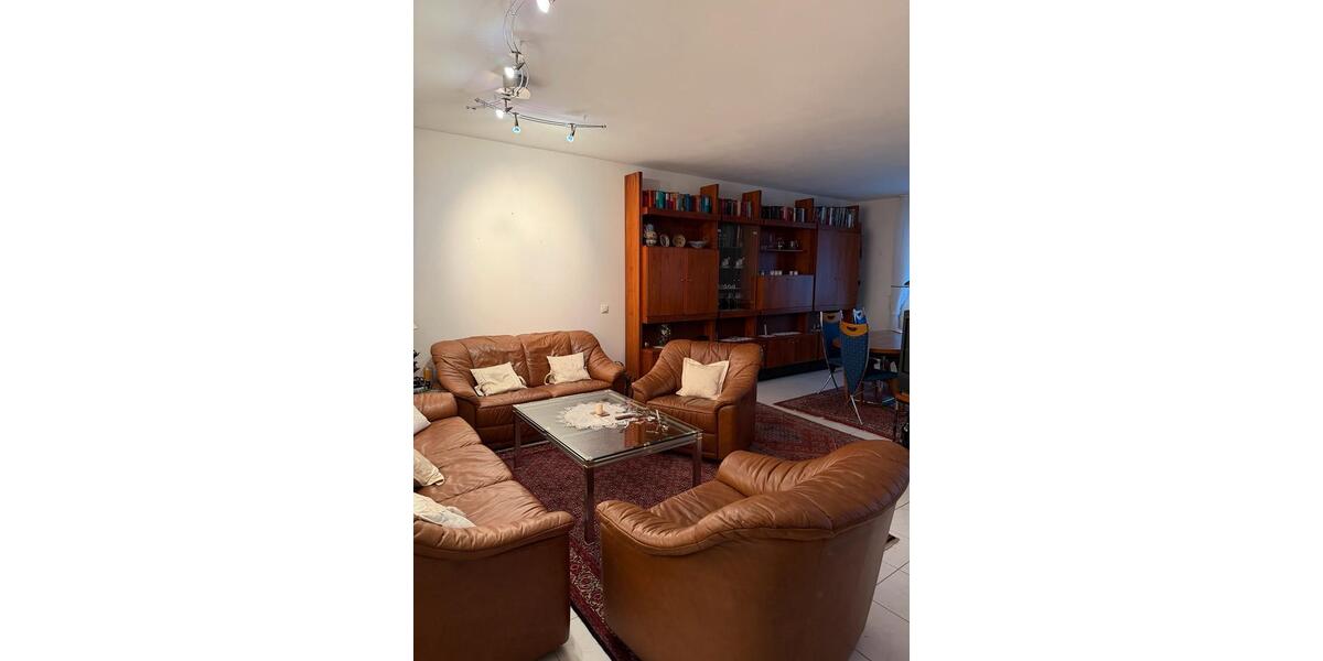 Erdgeschoßwohnung Bochum Eppendorf - 3.5 Zimmer, 100 m&sup2;, 1.200&euro; | Angebot:24772473