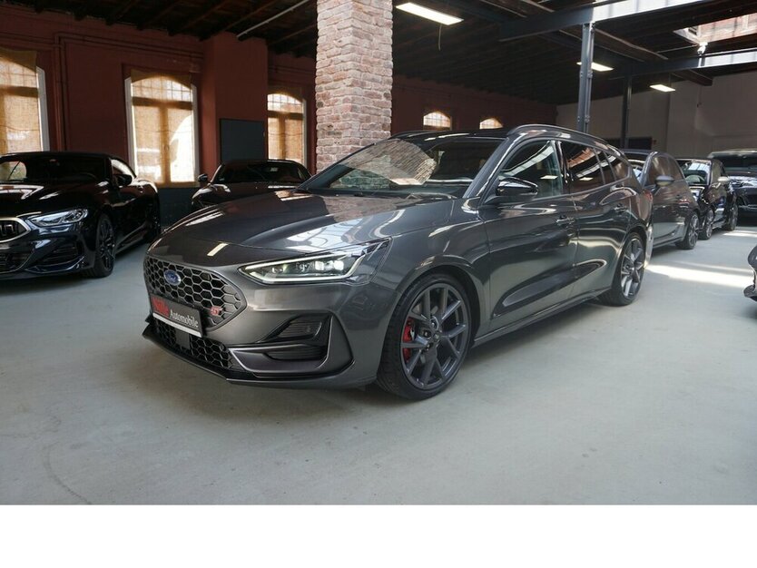 Focus ST Autom. Leder B&O HuD Kamera Schalensitz