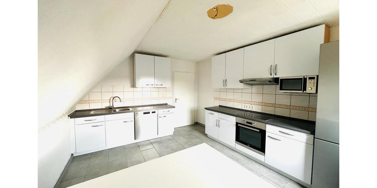 Dachgeschoßwohnung Menden (Sauerland) - 4 Zimmer, 80 m&sup2;, 179.000&euro; | Angebot:24750548