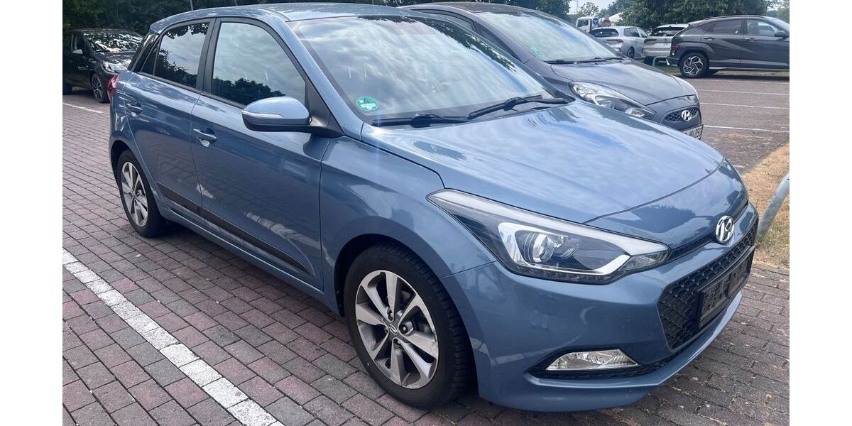 Hyundai i20 113.000 km 6.980 &euro; Recklinghausen 45657