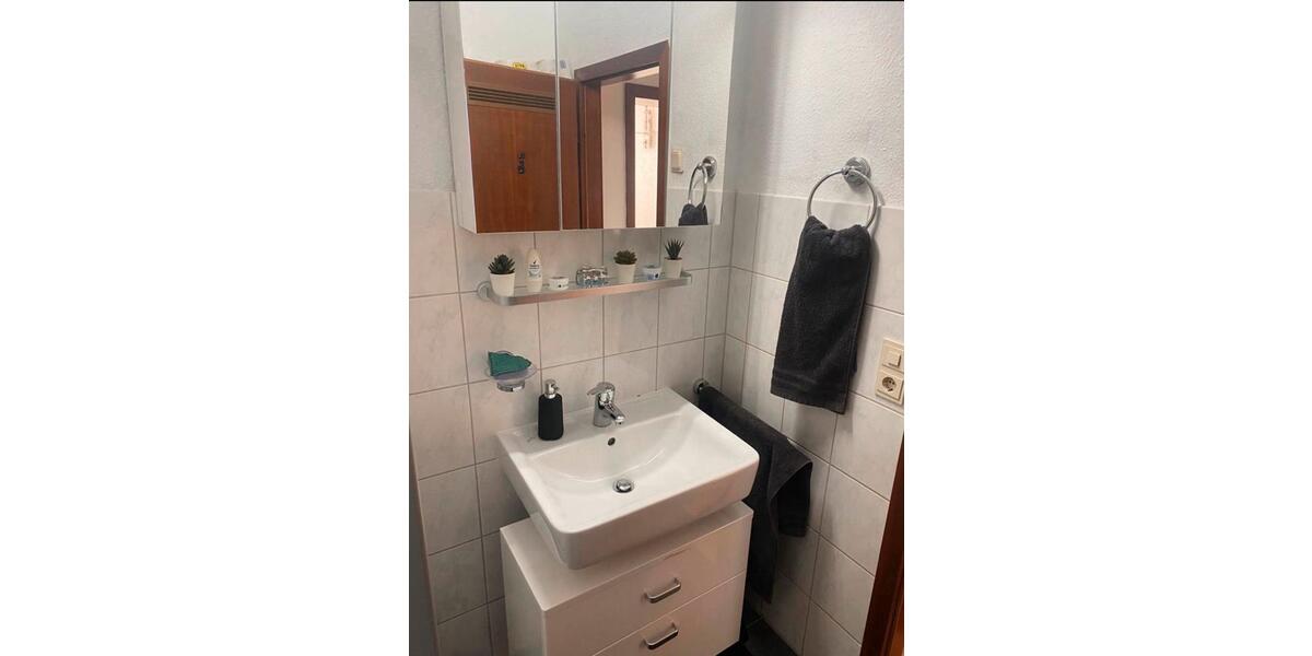 Charmante Altbauwohnung in guter Lage 4 zimmer