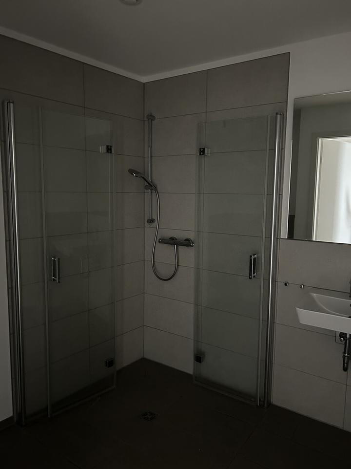 Bei VIVAWEST die Sonnenstrahlen auf der eigenen Terrasse genießen. zimmer