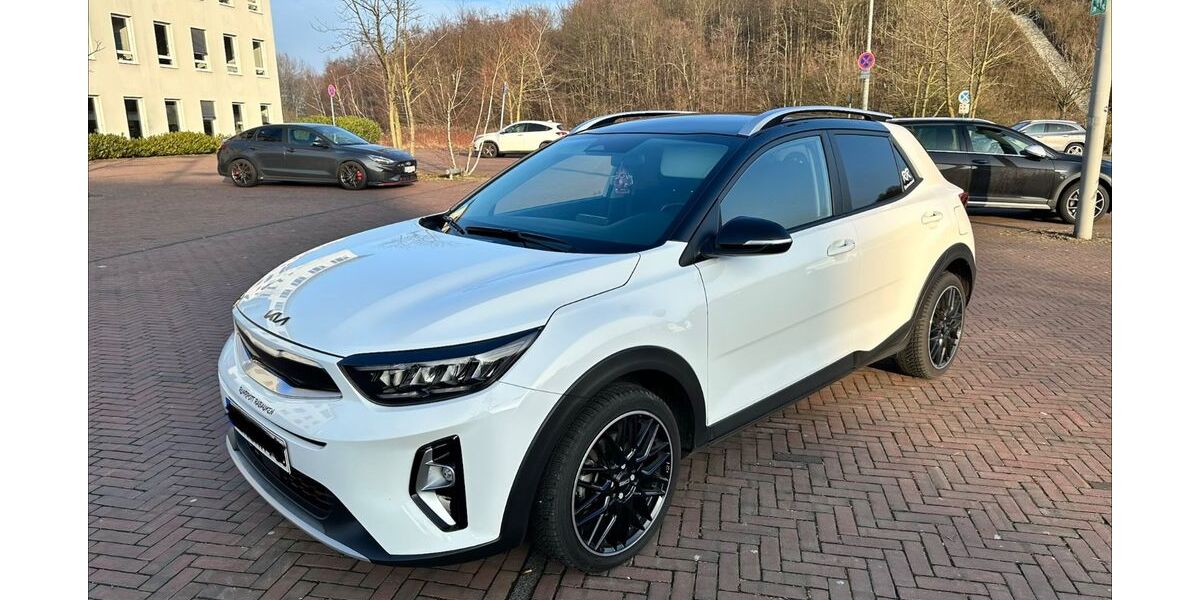 Kia Stonic 50.400 km 14.600 &euro; Herne 44627