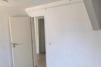 renovierte Dachgeschosswohnung, 45 qm, ab 01.01.2026 2 zimmer