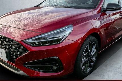 Hyundai i30 8.370 km 24.499 &euro; Kamen 59174