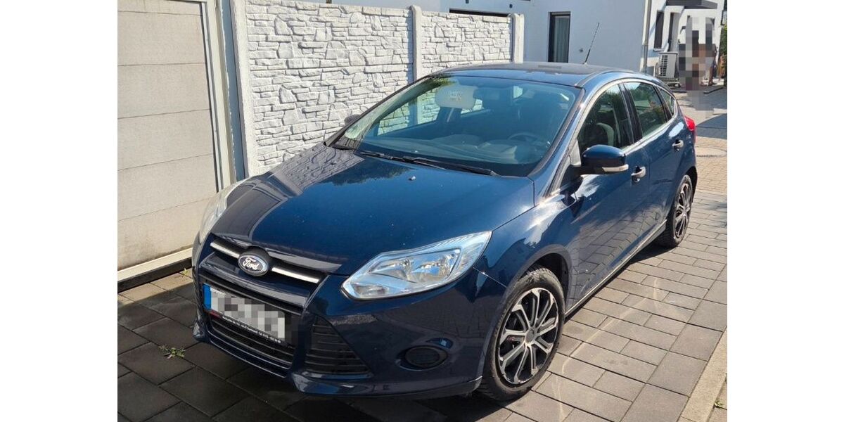 Ford Focus 156.112 km 4.900 &euro; Herne 44625