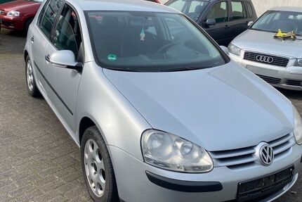 VW Golf 144.000 km 2.290 &euro; Herten 45701