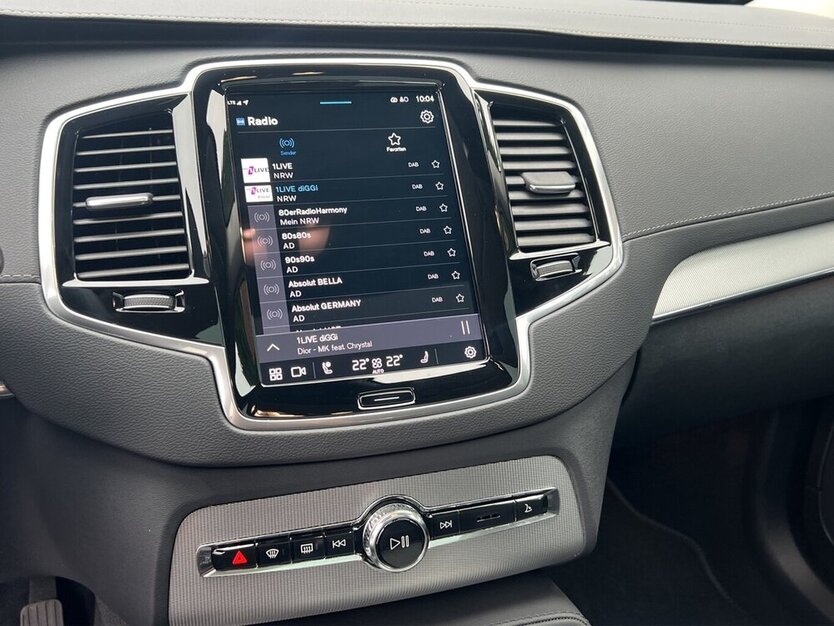 Volvo XC90 T8 Plus Bright AWD H&K Pano Kamera 7-Sitzer 9.987 km 43.900 € Wuppertal 42327