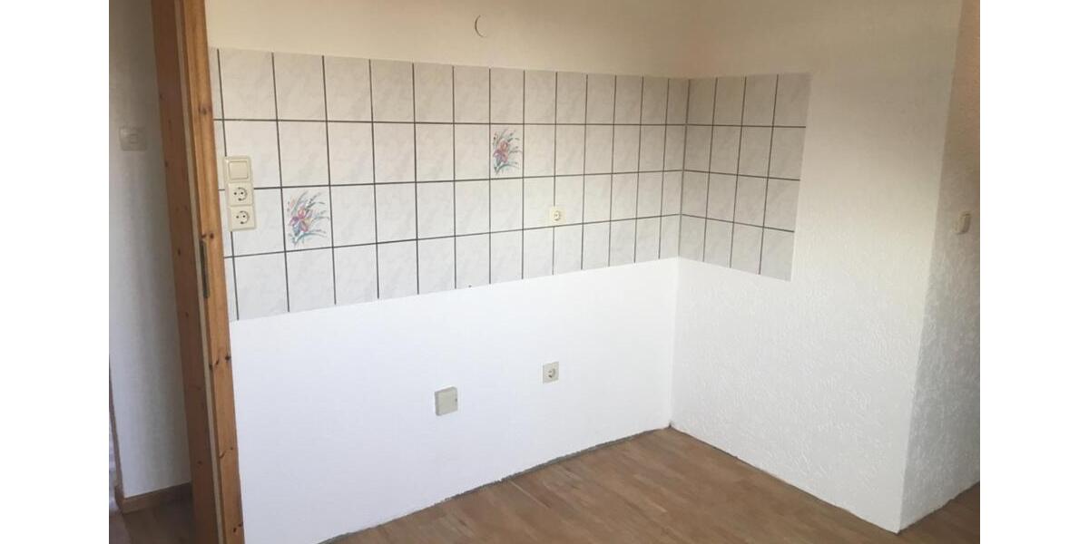 Dachgeschoßwohnung Iserlohn Sümmern - 2.5 Zimmer, 57 m&sup2;, 390&euro; | Angebot:24562578