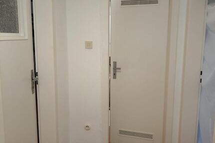 Gepflegte DG-Wohnung mit zweieinhalb Zimmern in Hattinger Südstad 2 zimmer