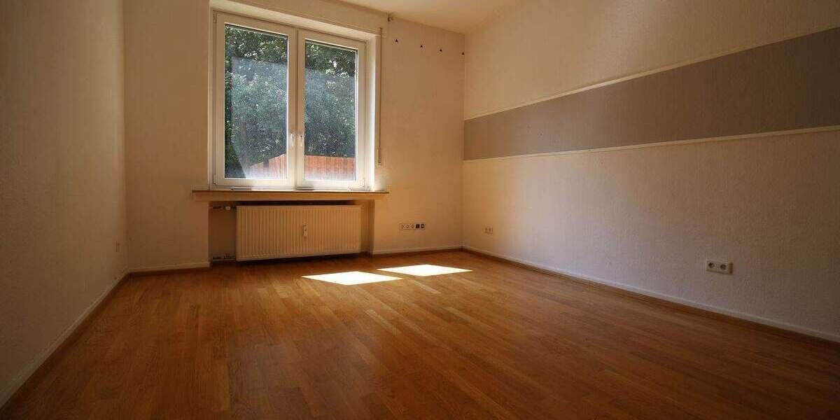 Etagenwohnung Hagen Boele - 4 Zimmer, 150 m&sup2;, 900&euro; | Angebot:24649386