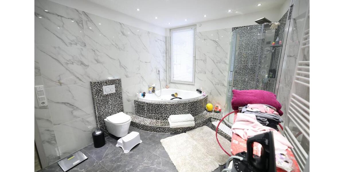 Einfamilienhaus Castrop-Rauxel Rauxel - 11 Zimmer, 245 m&sup2;, 449.000&euro; | Angebot:25231016