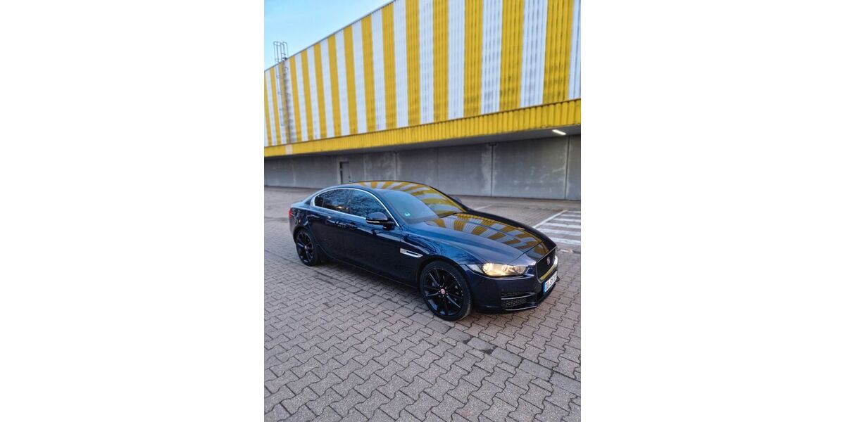 Jaguar XE 242.000 km 10.900 &euro; Dortmund 44141