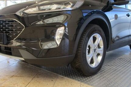 Ford Kuga 78.500 km 22.990 &euro; Gelsenkirchen 45891