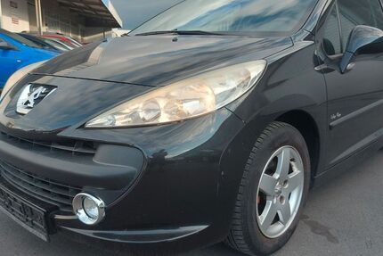 Peugeot 207 203.000 km 750 &euro; Holzwickede 59439