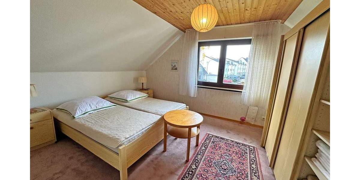 Einfamilienhaus Schwerte Westhofen - 9 Zimmer, 145 m&sup2;, 420.000&euro; | Angebot:25689718