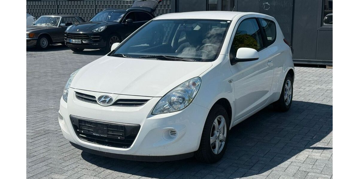 Hyundai i20 138.412 km 3.850 &euro; Dortmund 44149
