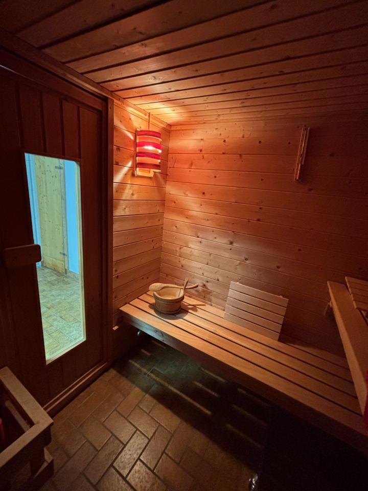 Ein- Zweifamilienhaus + Gewerbeeinheit + Pool - ländliche Lage zimmer