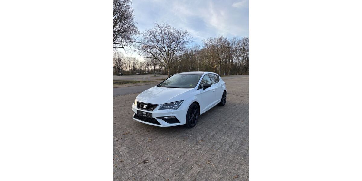 Seat Leon 95.700 km 17.800 &euro; Dortmund 44139