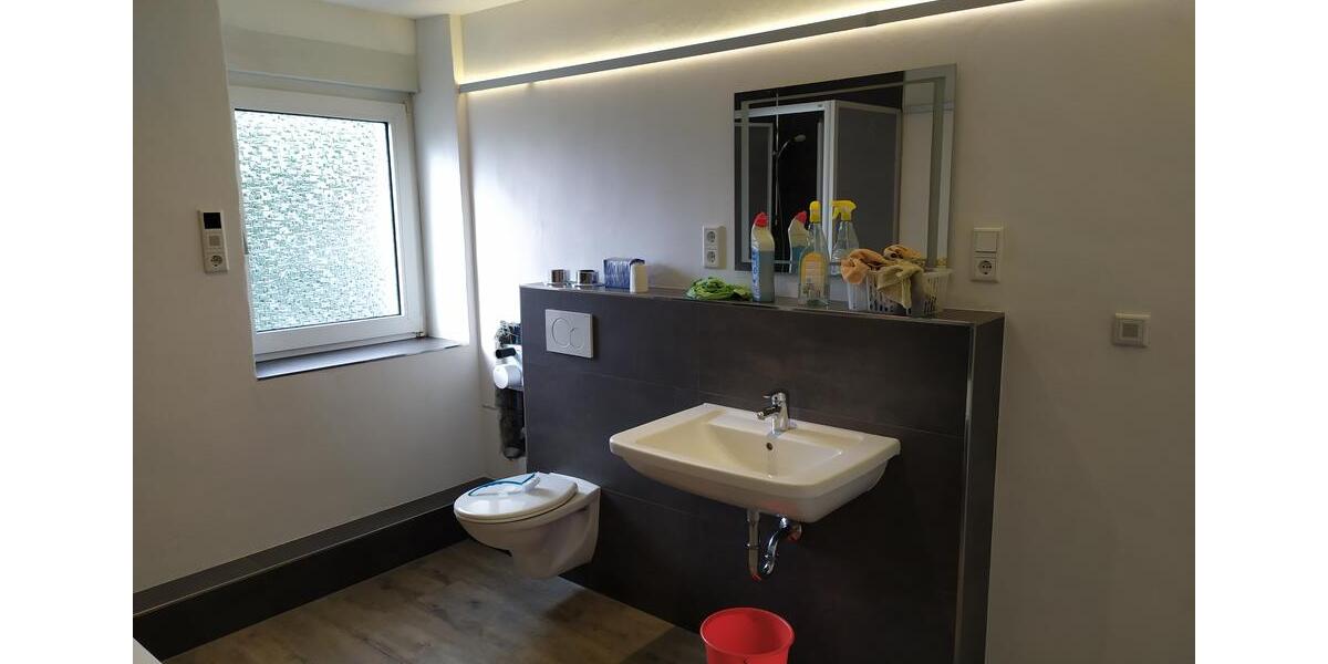 Dachgeschoßwohnung Menden (Sauerland) - 2 Zimmer, 61 m&sup2;, 75.000&euro; | Angebot:26994423