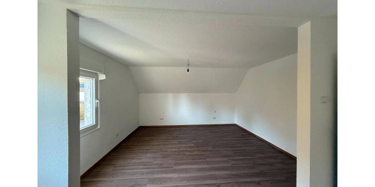 Etagenwohnung Dortmund Aplerbeck - 3.5 Zimmer, 98 m&sup2;, 1.500&euro; | Angebot:24811496